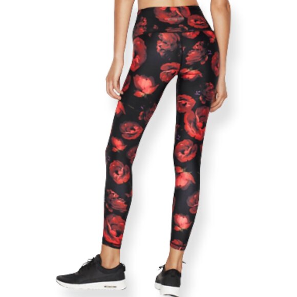 Victoria Secret VS Victoria Sport High Rise Black Floral 7/8 Workout Leggings - Picture 2 of 9